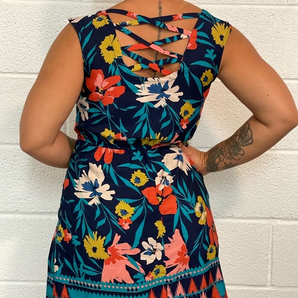 Floral sleeveless dress - Picture 2 of 2